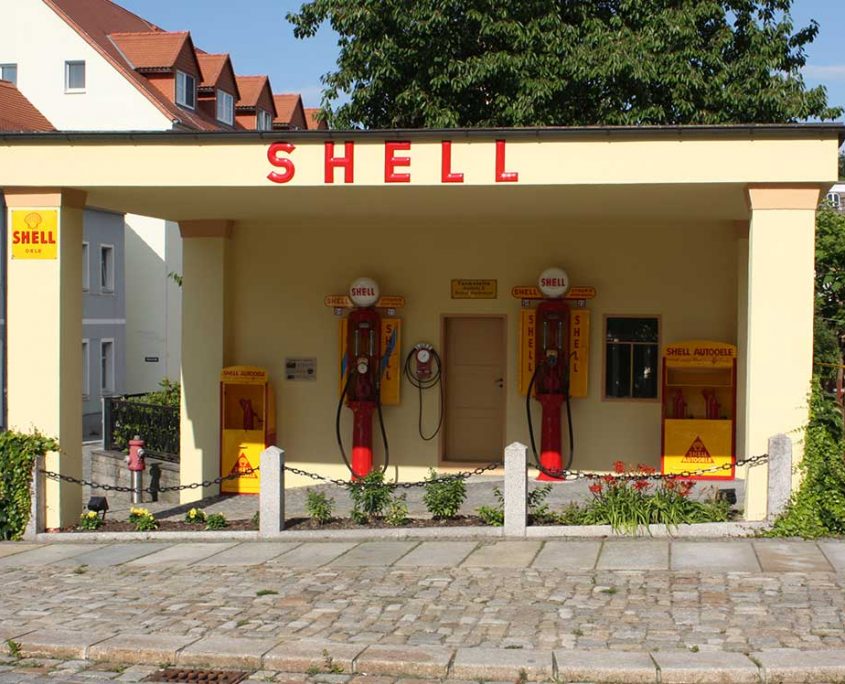 Restaurierte Shell Tankstelle heute in Kamenz